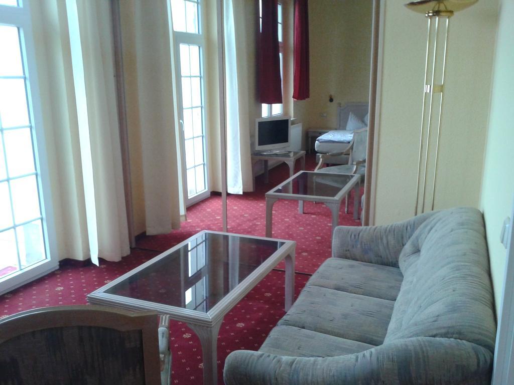 Hotel Stubenberg Gernrode  Rom bilde